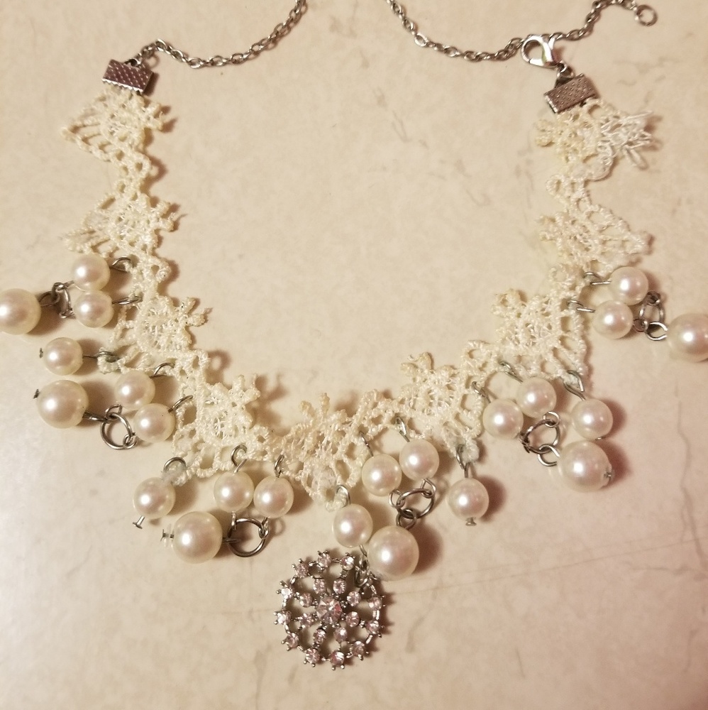 Pearl and crochet choker